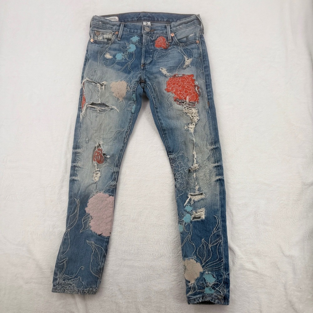 True Religion Liv Jeans Women 24 Blue Excellent Floral Patchwork Distressed Low